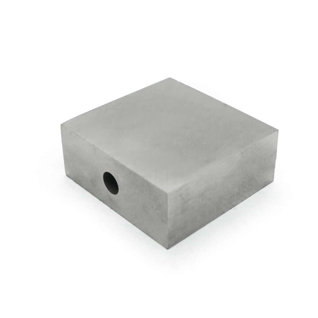 Магнит Alnico 5 block для магнитного зажима 45*18*43*D6.2мм