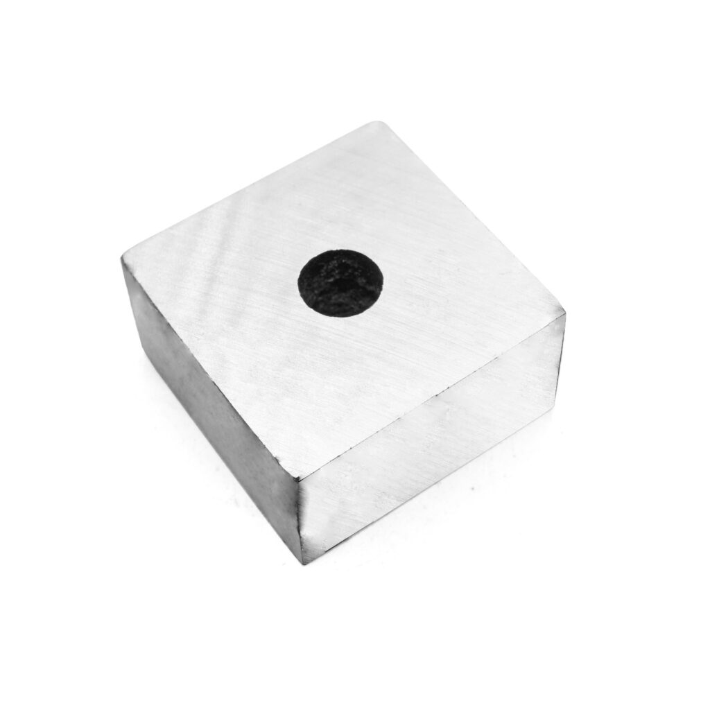 Alnico 5 LNG44 자석 클램프 38*38*20*D9mm
