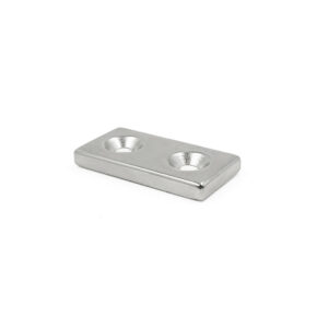 Imanes de neodimio N42 con orificio avellanado (40 x 20 x 5 mm)